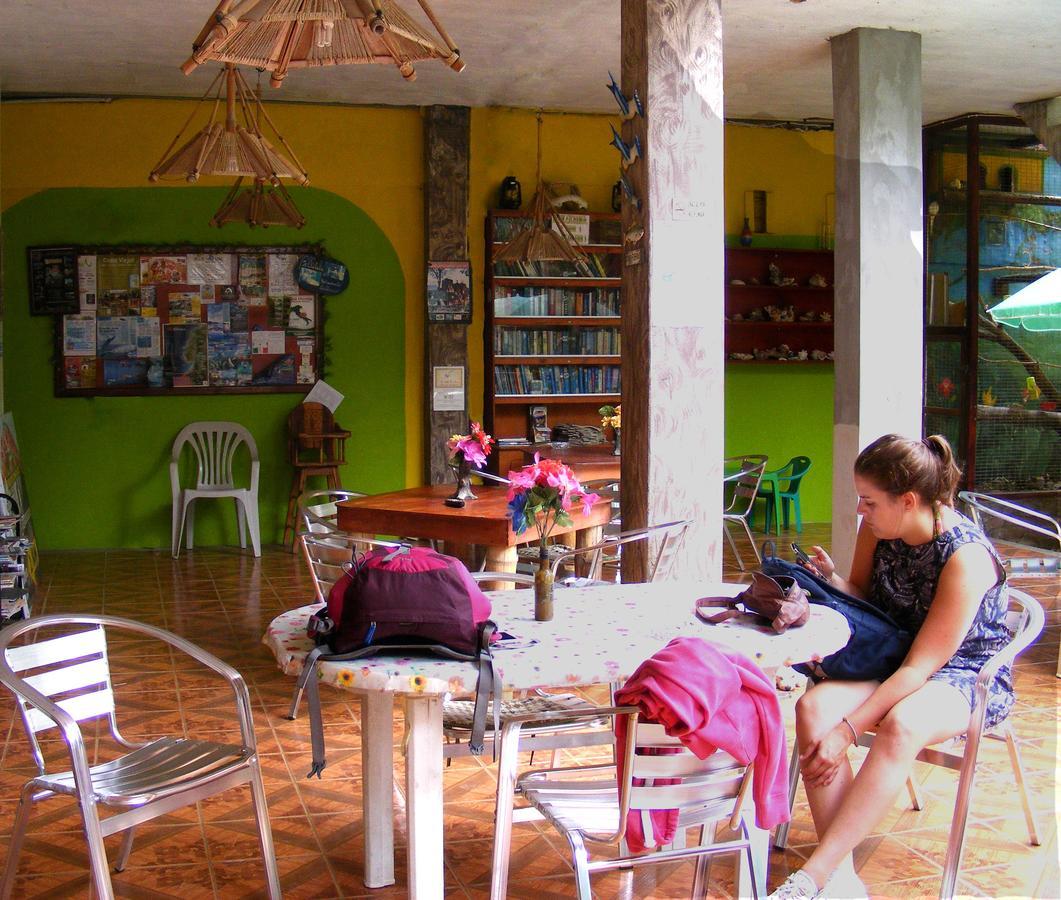 Hostal Maxima Puerto López Zewnętrze zdjęcie